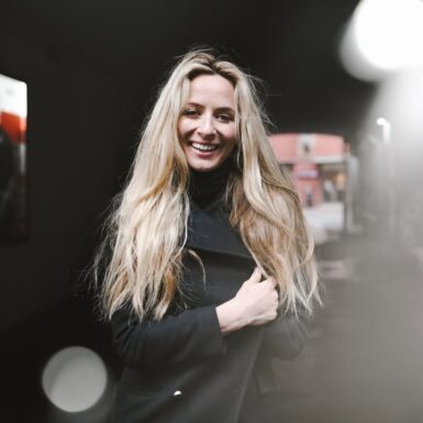 igram.website_InstagramPost_bryonycole_2583947805302034980